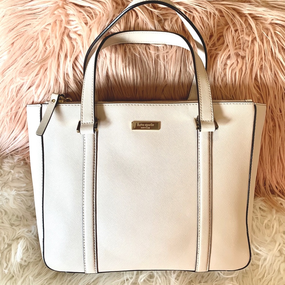 Kate Spade Ivory Handbag RARE! - Picture 2 of 4